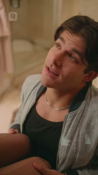 รักว้าวุ่นของนักเต้นและดาวฮอกกี้