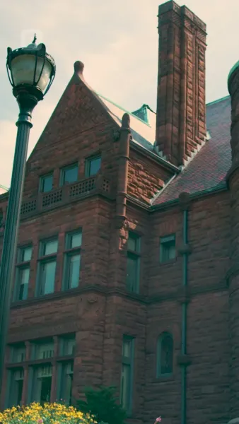 รักว้าวุ่นของนักเต้นและดาวฮอกกี้