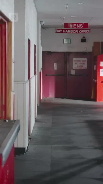 รักว้าวุ่นของนักเต้นและดาวฮอกกี้