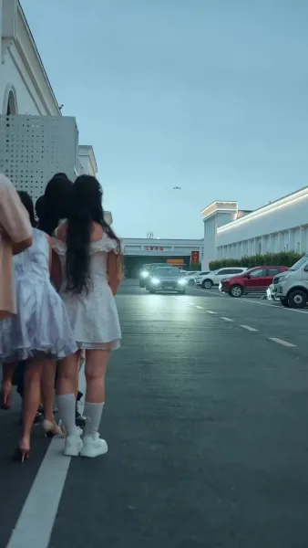 วิวาห์ฟ้าแลบของสองพี่น้อง