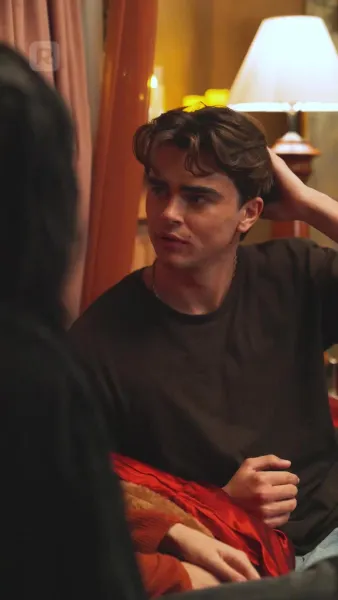 โปรยรักถล่มใจ