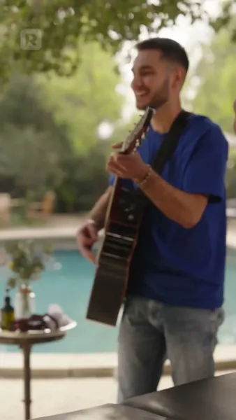 โปรยรักถล่มใจ