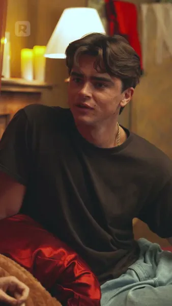 โปรยรักถล่มใจ