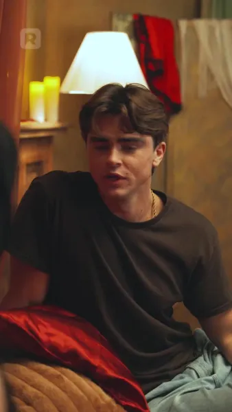 โปรยรักถล่มใจ