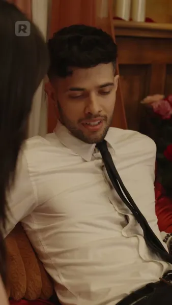 โปรยรักถล่มใจ