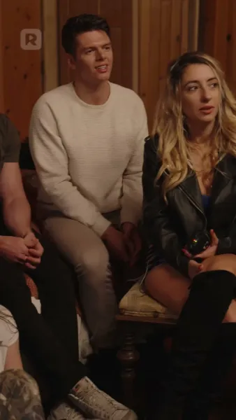 โปรยรักถล่มใจ