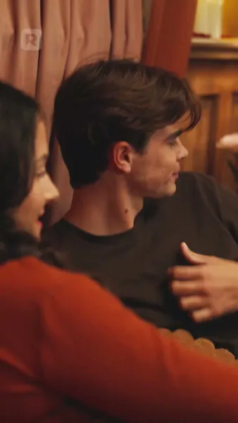 โปรยรักถล่มใจ