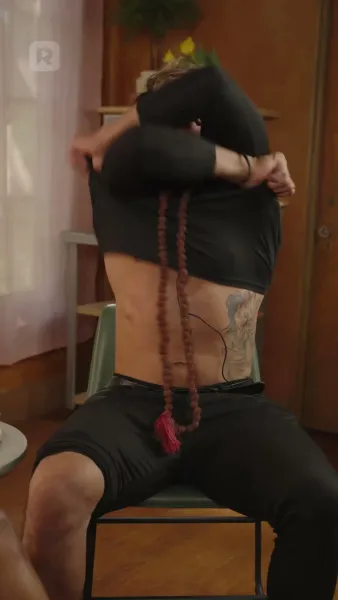 โปรยรักถล่มใจ