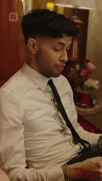 โปรยรักถล่มใจ