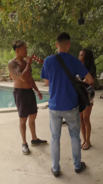 โปรยรักถล่มใจ