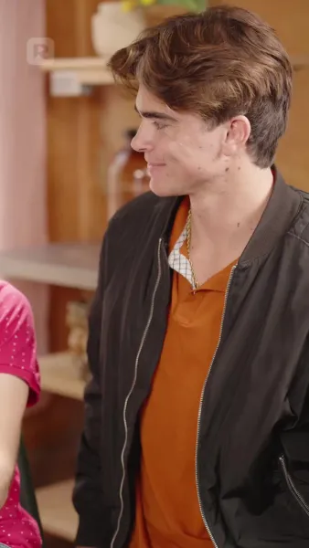 โปรยรักถล่มใจ