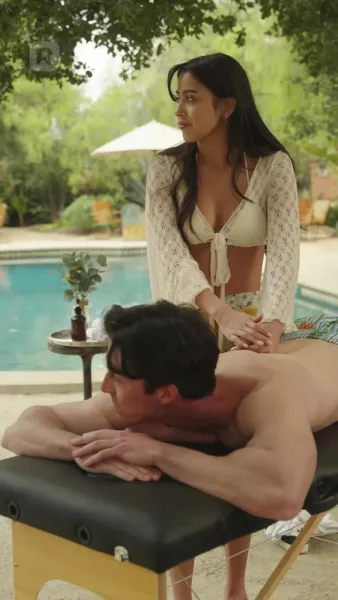 โปรยรักถล่มใจ