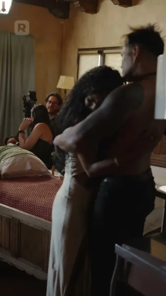 โปรยรักถล่มใจ