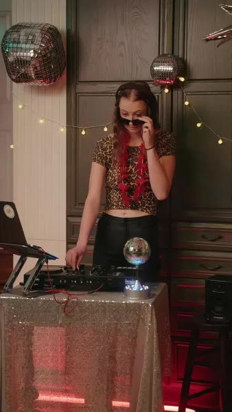 ให้ฉันหายไปพร้อมกับรักของเรา