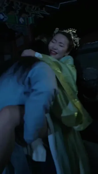 เฟิ่งอู่เก้าฟ้า