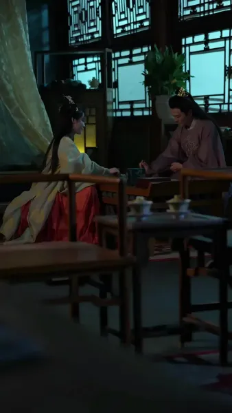 เฟิ่งอู่เก้าฟ้า