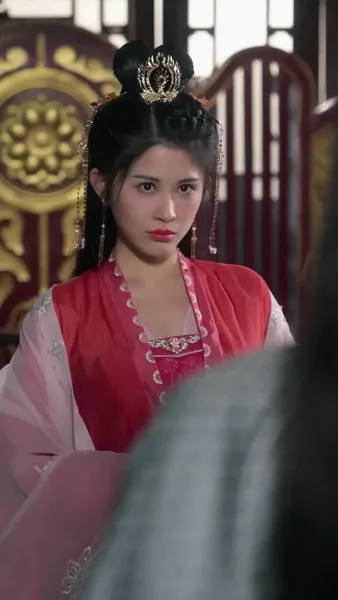 เฟิ่งอู่เก้าฟ้า