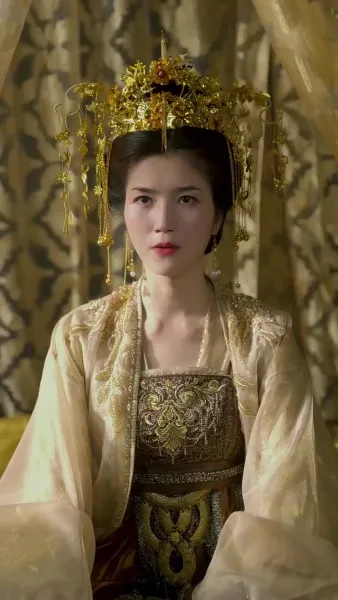 เฟิ่งอู่เก้าฟ้า