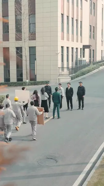 (พากย์เสียง)ครั้งหนึ่งเราเคยมีบ้าน