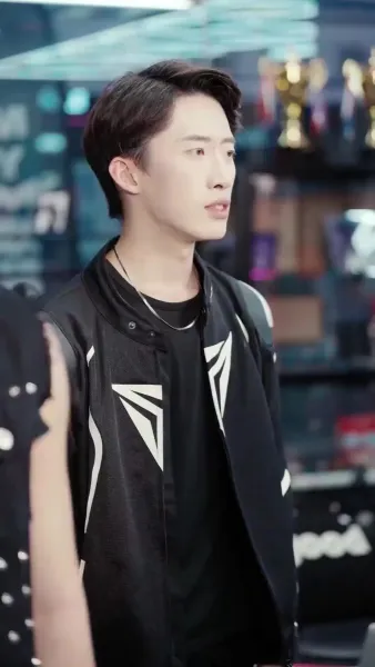 (พากย์เสียง) ราชาซิ่งสายฟ้า