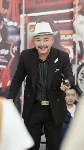 (พากย์เสียง) ราชาซิ่งสายฟ้า