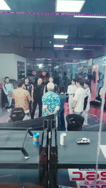 (พากย์เสียง) ราชาซิ่งสายฟ้า