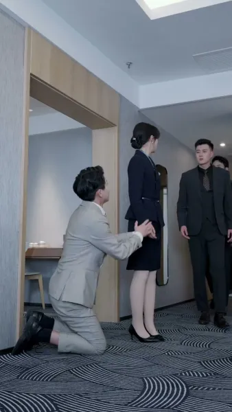 (พากย์เสียง)ลำนำรักเหมันต์, มนตร์รักโรงแรมหรู