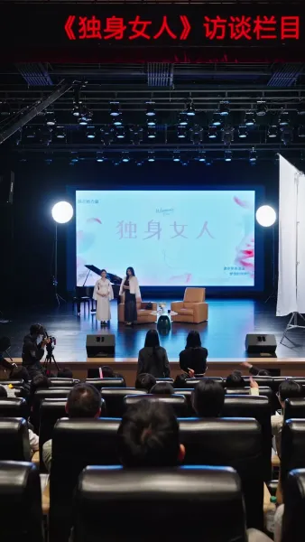 ก้าวไปด้วยรัก(พากย์เสียง)