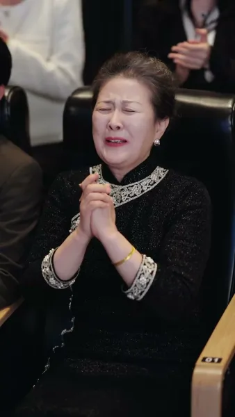 ก้าวไปด้วยรัก(พากย์เสียง)