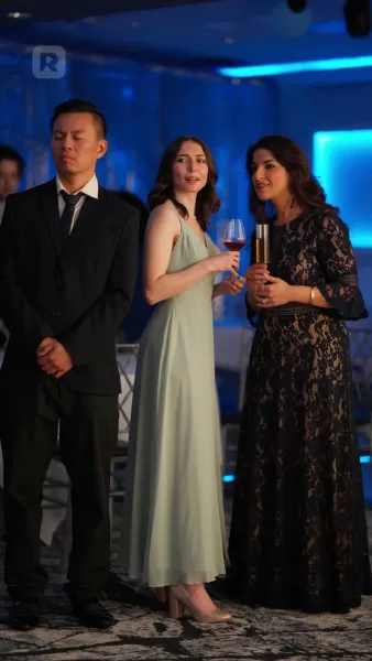 คุณไล่ศัลยแพทย์อัจฉริยะออก!