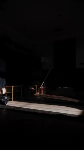 รักเหนือเงามืด