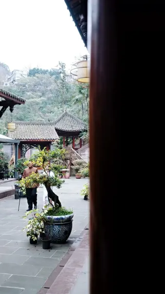 รักเหนือเงามืด