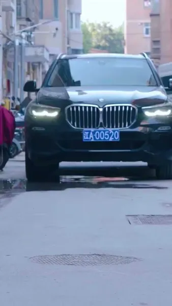 เทพสงครามจอมปลอม: การกลับมาของแม่ทัพมังกร