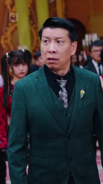 เทพสงครามจอมปลอม: การกลับมาของแม่ทัพมังกร