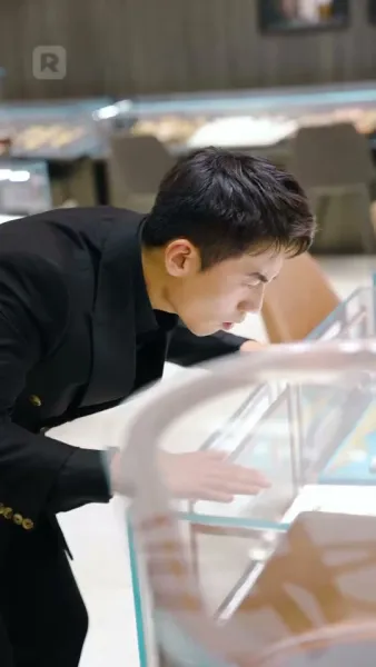 เทพสงครามจอมปลอม: การกลับมาของแม่ทัพมังกร