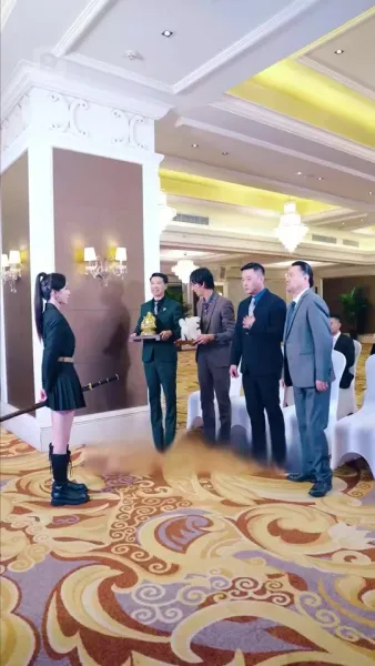 เทพสงครามจอมปลอม: การกลับมาของแม่ทัพมังกร