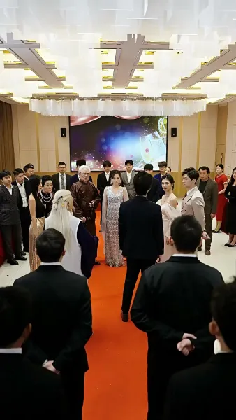 การหวนกลับของราชันย์เทพอนันต์ 