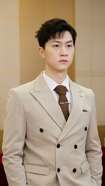 การหวนกลับของราชันย์เทพอนันต์ 