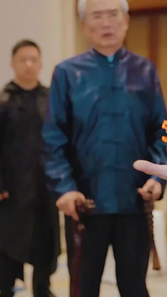 การหวนกลับของราชันย์เทพอนันต์ 