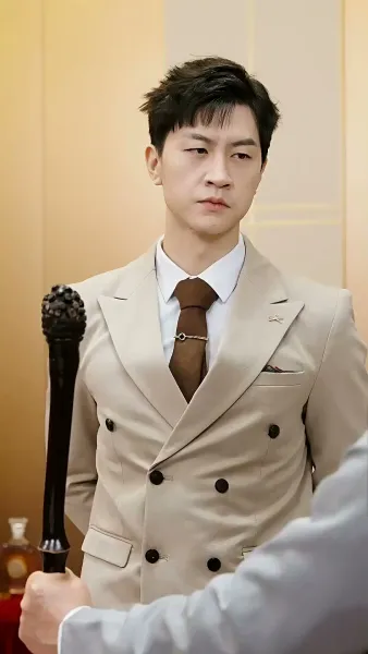 การหวนกลับของราชันย์เทพอนันต์ 