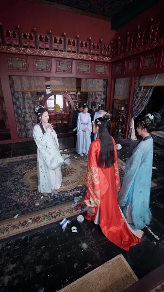 เจ้าสาวคืนชีพ การตามหาที่ไม่สิ้นสุดของท่านอัครมหาเศรษฐี