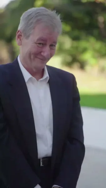 คุณพ่อลับๆ ของเจ้าตัวแสบ 