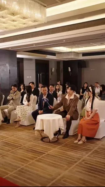  นักปราชญ์ฟ้าลิขิต