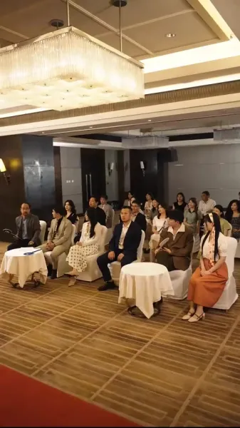  นักปราชญ์ฟ้าลิขิต