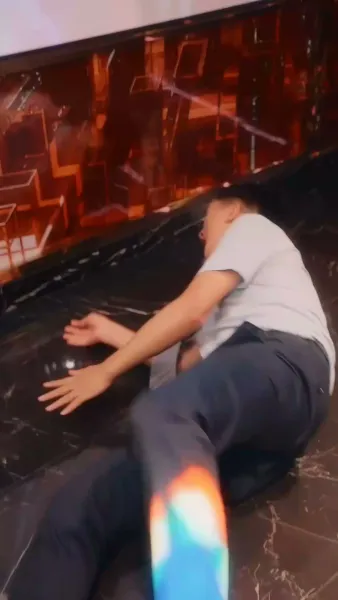 เข้าเคียงกับเจ้านายหลงสุรากรรม