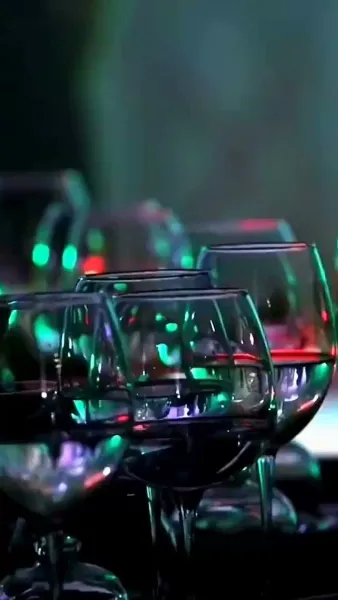 เข้าเคียงกับเจ้านายหลงสุรากรรม