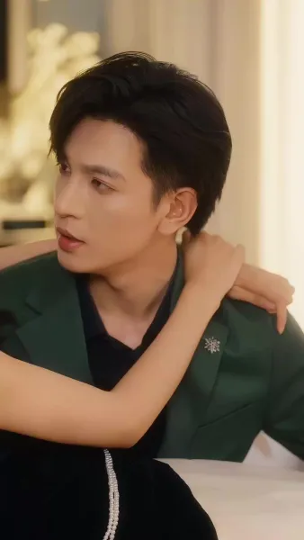 เข้าเคียงกับเจ้านายหลงสุรากรรม