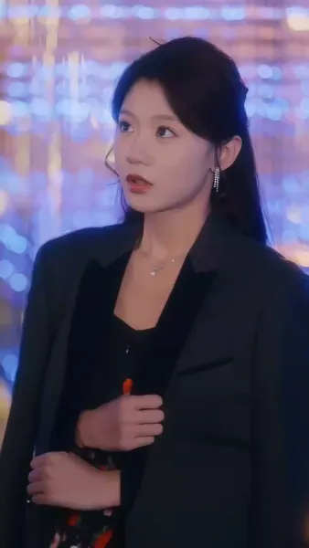 เข้าเคียงกับเจ้านายหลงสุรากรรม