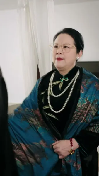 แม่สุดแซ่บกับเซอร์ไพรส์สามดาว