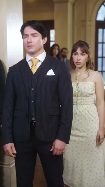 ทายาทมหาเศรษฐีคลุกฝุ่น